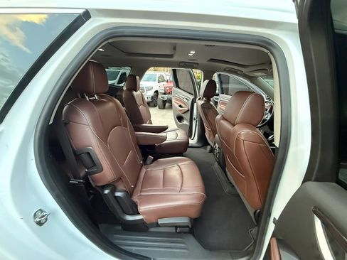 Used 2019 Buick Enclave Avenir w/ Avenir Technology Package AWD/4WD image 24