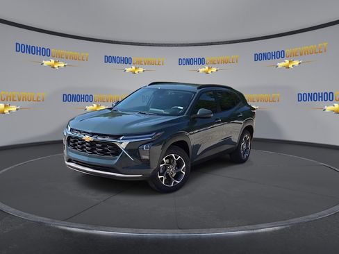 New 2026 Chevrolet Trax LT FWD image 4