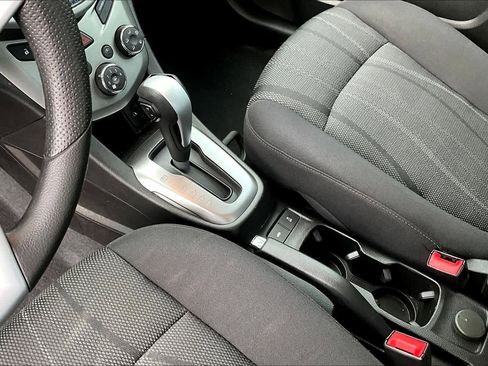 Used 2020 Chevrolet Sonic LT image 15