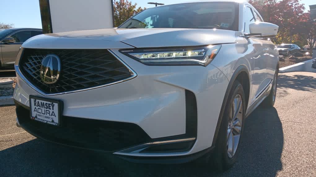 Used 2026 Acura MDX SH-AWD image 9