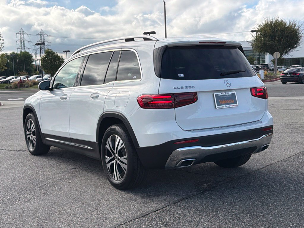 Used 2026 Mercedes-Benz GLB 250 image 10