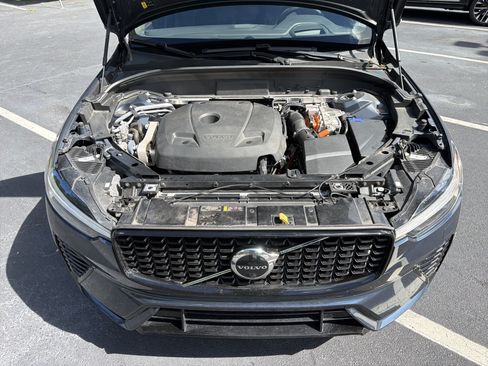 Used 2022 Volvo XC60 T8 R-Design w/ Advanced Package AWD/4WD image 36