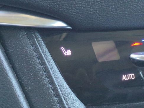 Used 2017 Cadillac XT5 Luxury w/ Driver Awareness Package image 28