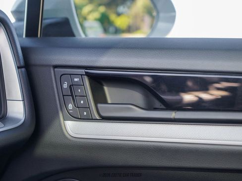 Used 2024 Porsche Cayenne S image 30