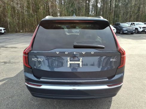 New 2026 Volvo XC90 B6 Ultra w/ Protection Package Premier AWD/4WD image 4