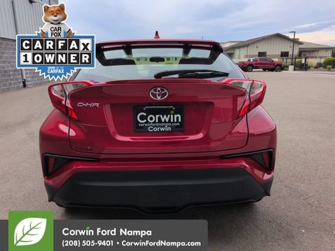 Used 2021 Toyota C-HR XLE FWD image 4