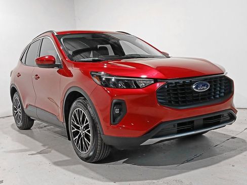 Used 2023 Ford Escape SE image 33