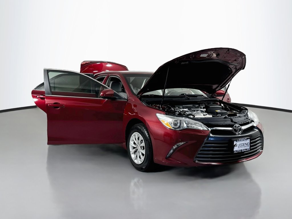 Used 2017 Toyota Camry LE FWD image 19