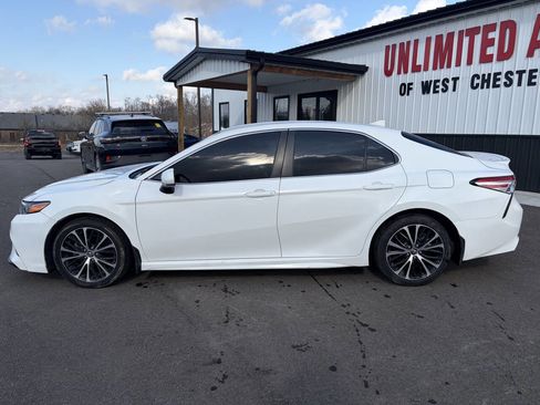 Used 2020 Toyota Camry SE image 12