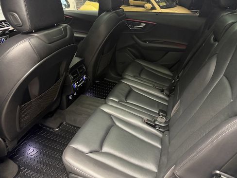Used 2018 Audi Q7 3.0T Prestige w/ Prestige Package image 18