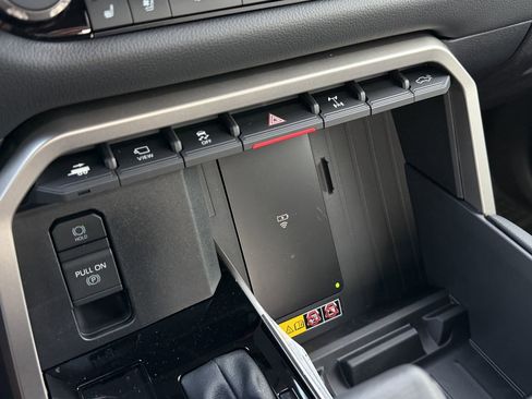 New 2026 Toyota Tundra Limited AWD/4WD image 19
