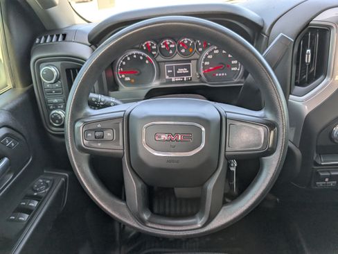 Used 2021 GMC Sierra 2500 4x4 Crew Cab w/ Convenience Package image 16