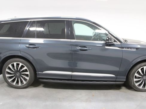 Used 2023 Lincoln Aviator Black Label Grand Touring image 11