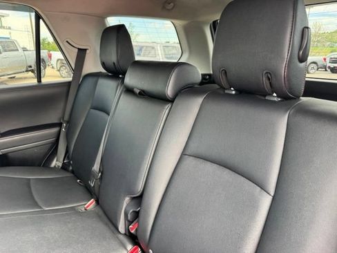 Used 2023 Toyota 4Runner TRD Off-Road Premium w/ Moonroof Package AWD/4WD image 18