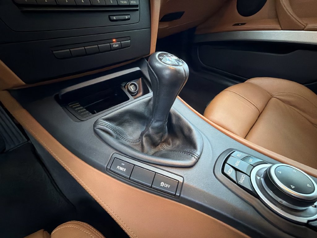 Used 2013 BMW M3 Convertible RWD image 25