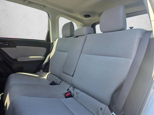 Used 2015 Subaru Forester 2.5i Premium w/ All-Weather Package AWD/4WD image 18
