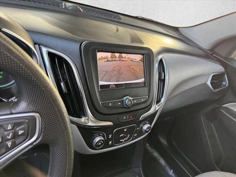 Used 2024 Chevrolet Equinox LS image 14