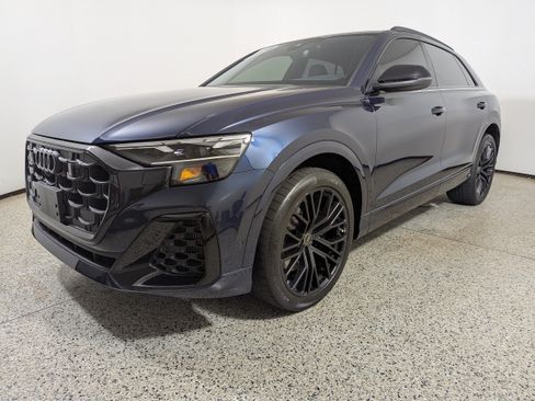 Certified 2024 Audi SQ8 Premium Plus AWD/4WD image 3