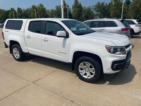 Used 2022 Chevrolet Colorado LT w/ LT Convenience Package AWD/4WD image 5
