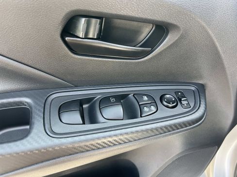 Used 2024 Nissan Versa S w/ S Plus Package image 22