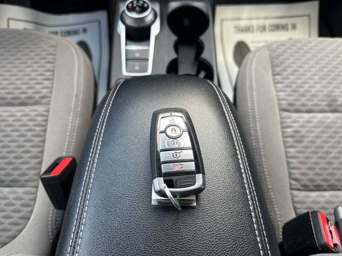 Used 2022 Ford Escape SE w/ Convenience Package image 25