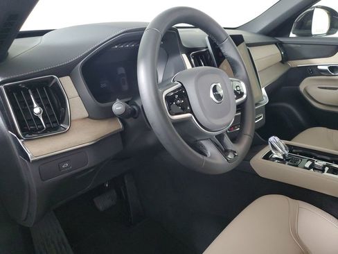 Certified 2025 Volvo XC90 B6 Plus image 26