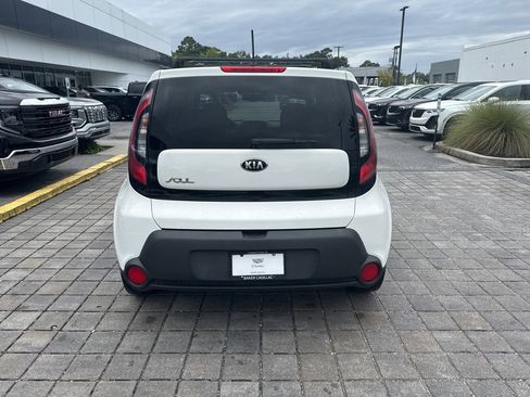 Used 2016 Kia Soul image 7