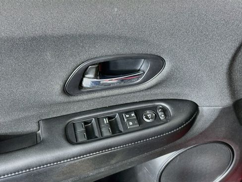 Used 2022 Honda HR-V Sport image 15