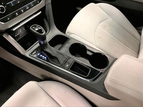 Used 2015 Hyundai Sonata Sport FWD image 16