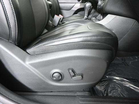 Used 2022 Jeep Cherokee Limited image 14