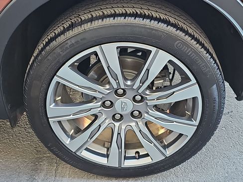 Used 2019 Cadillac XT4 Premium Luxury w/ Technology Package AWD/4WD image 12