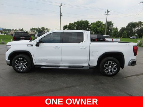 Certified 2022 GMC Sierra 1500 SLT w/ SLT Premium Package AWD/4WD image 9