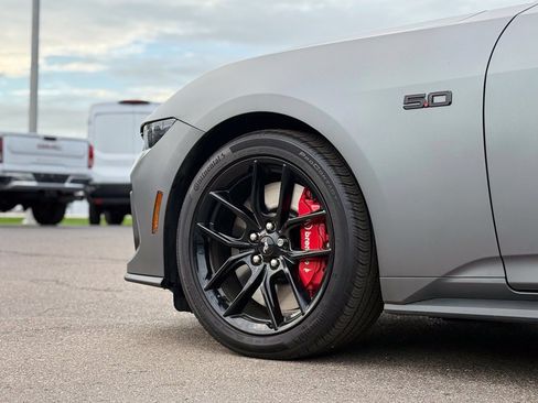 Used 2025 Ford Mustang GT Premium RWD image 46