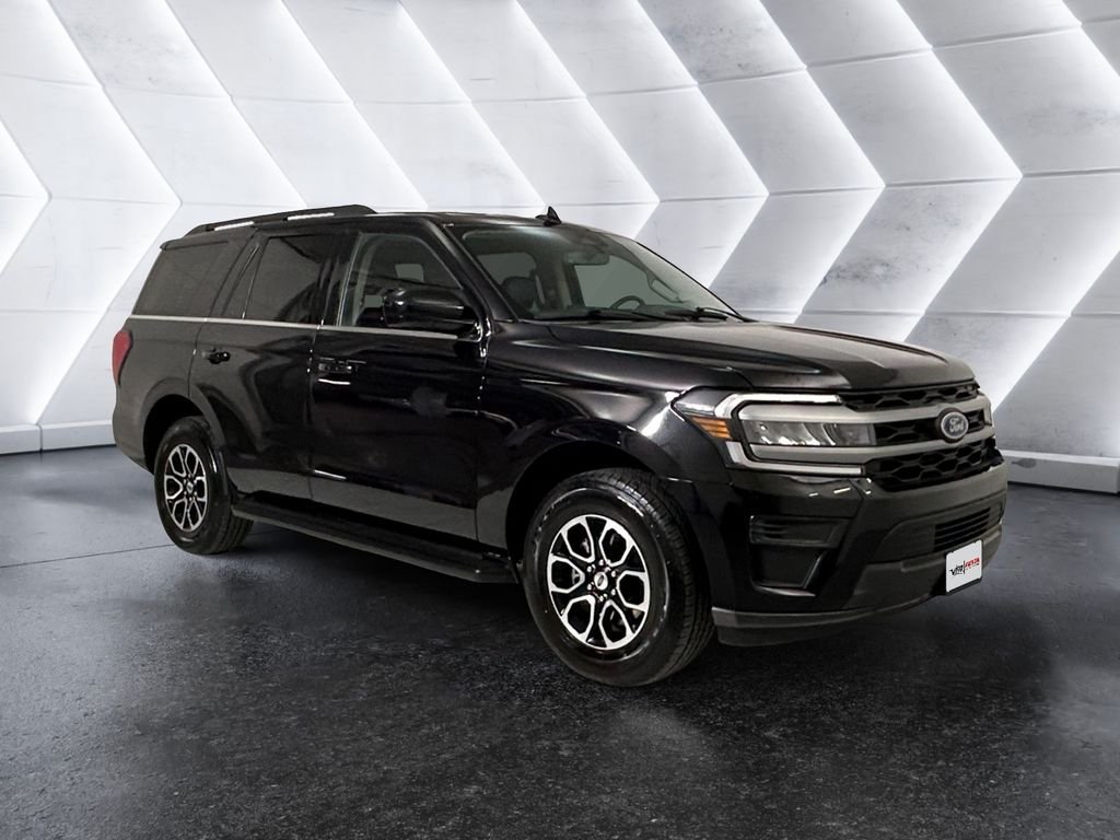 Used 2024 Ford Expedition XLT RWD image 1