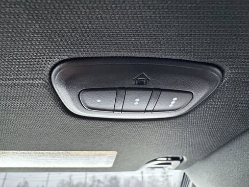 Used 2022 RAM 1500 Limited w/ Body-Colour Bumper Group image 25