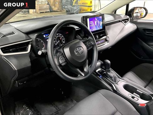 Used 2025 Toyota Corolla LE image 18