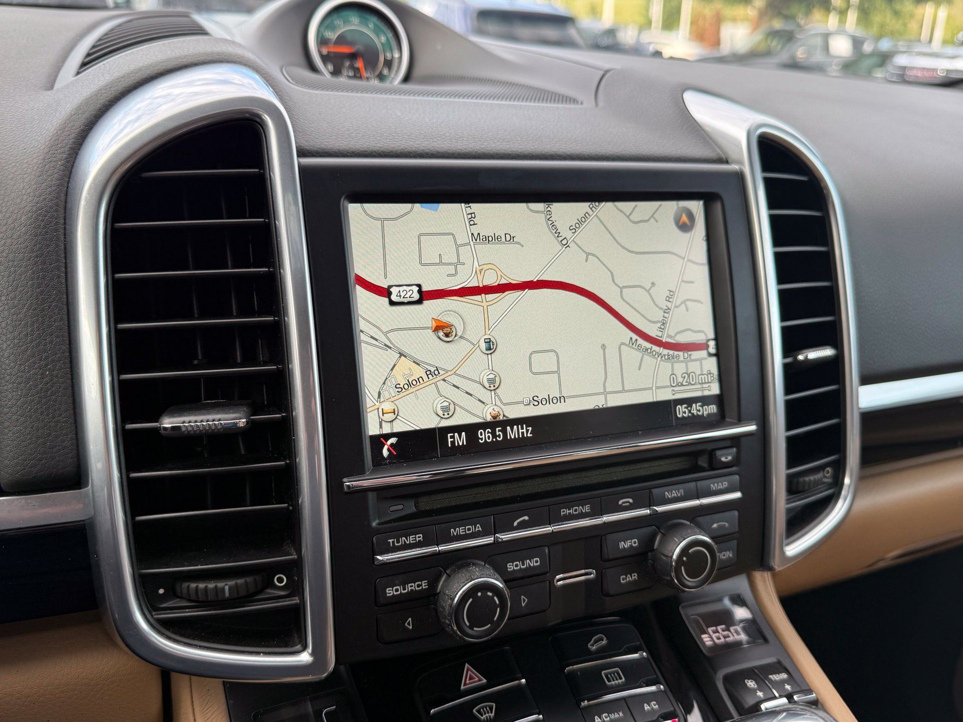 Used 2015 Porsche Cayenne Diesel AWD/4WD image 20