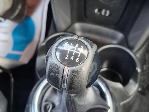 Used 2015 MINI Cooper 2-Door Hardtop image 37