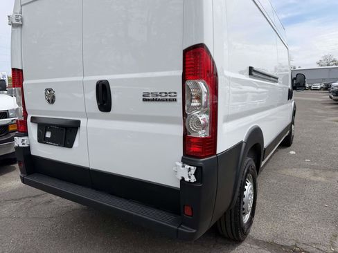 Used 2026 RAM ProMaster 2500 w/ Convenience Group FWD image 6