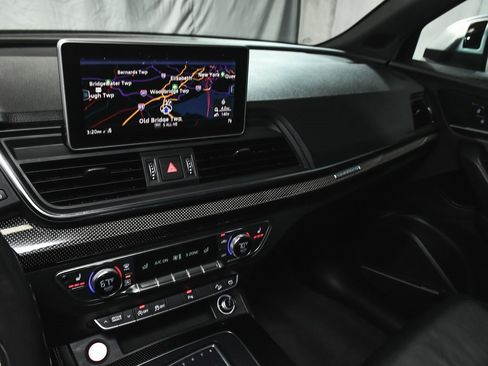 Used 2018 Audi SQ5 Premium Plus w/ Navigation Package image 47