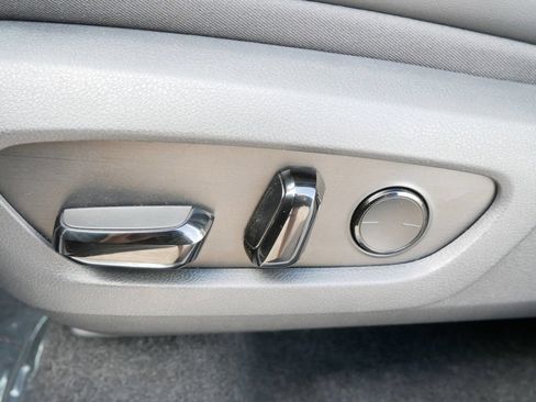 New 2026 Lexus TX 500h AWD image 17