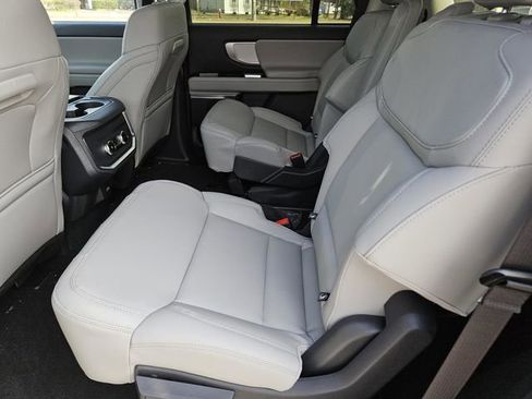 New 2026 Ford Expedition Active image 26