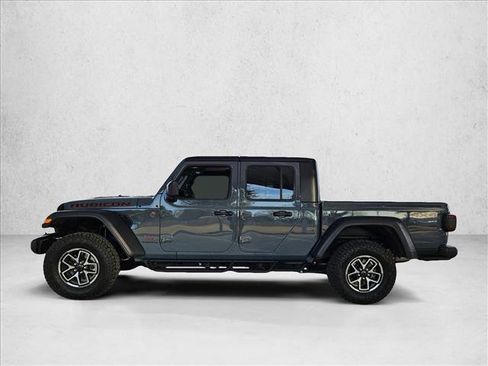 Used 2025 Jeep Gladiator Rubicon w/ Convenience Group image 8