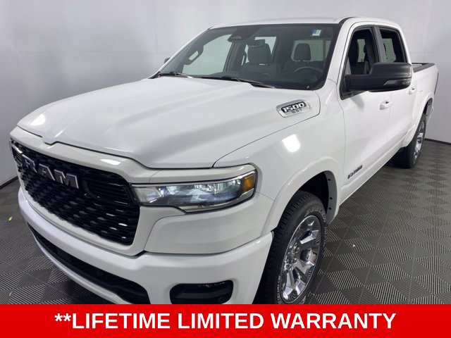 Used 2025 RAM 1500 Big Horn AWD/4WD image 3