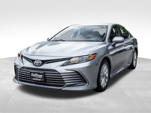 Used 2023 Toyota Camry LE FWD image 12