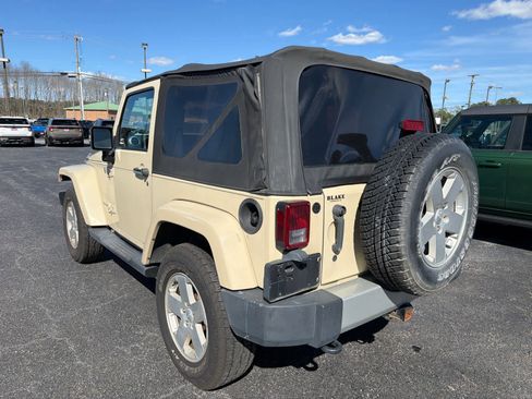 Used 2011 Jeep Wrangler Sahara w/ Connectivity Group image 3
