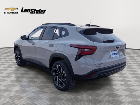 New 2026 Chevrolet Trax RS w/ Driver Confidence Package image 2