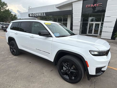 Used 2024 Jeep Grand Cherokee L Limited w/ Black Appearance Package RWD image 42
