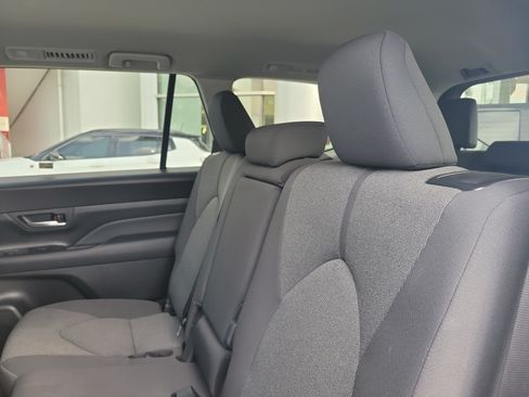 Used 2025 Toyota Grand Highlander FWD image 14