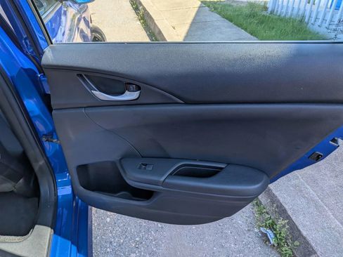 Used 2019 Honda Civic Sport image 30